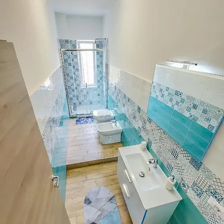 בית הארחה Metro 4*